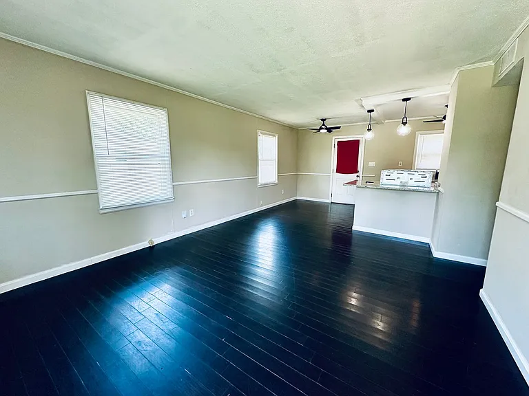 2506 Fureen Dr — Photo 4