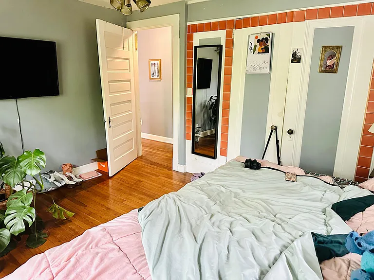 707 Woodland Ave SE #C — Photo 10