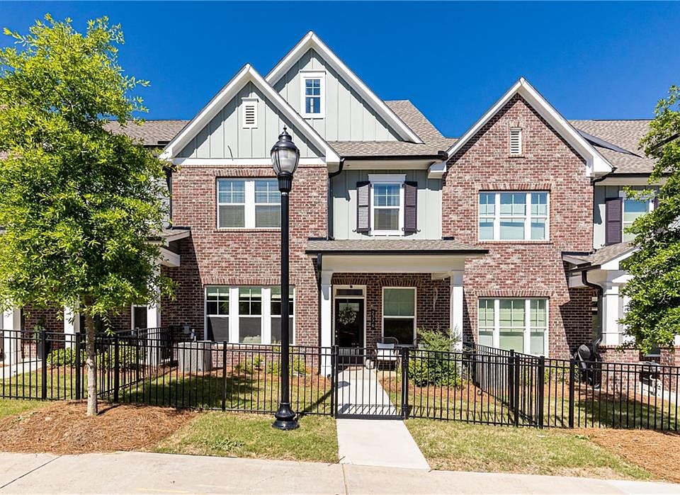 1st image of 2776 Bell Dr SE