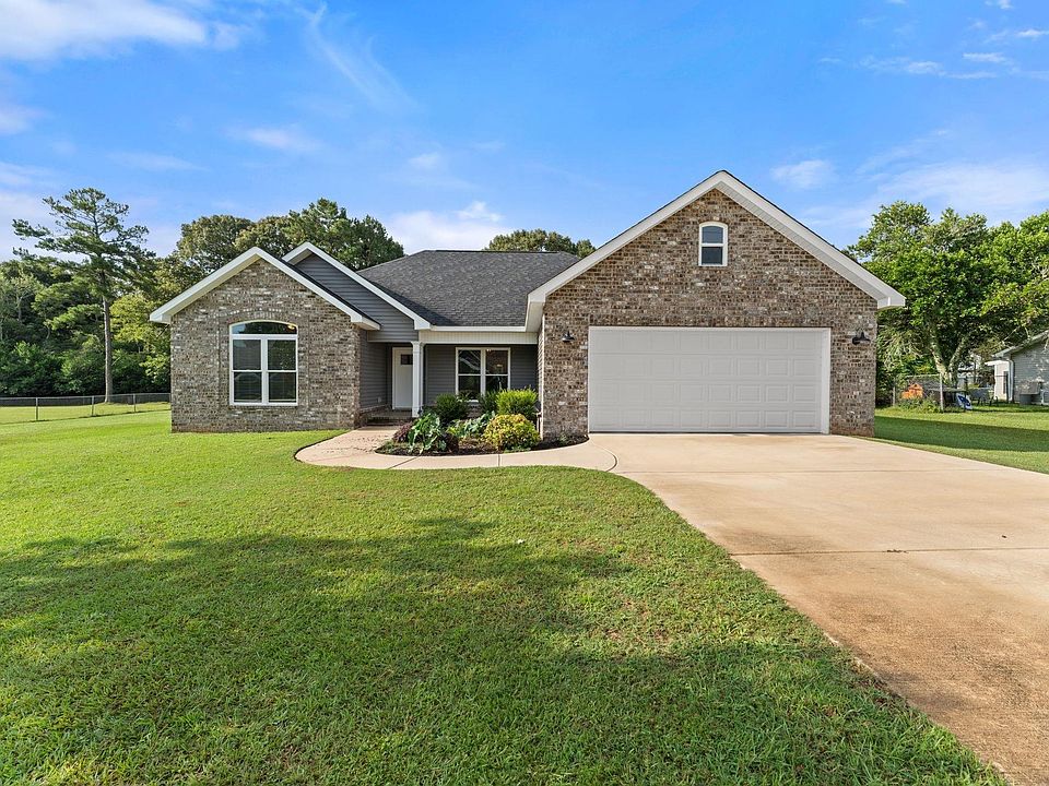 1st image of 114 Water Dr