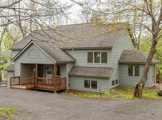 526 Laurel Springs Dr, Wintergreen Resort, VA