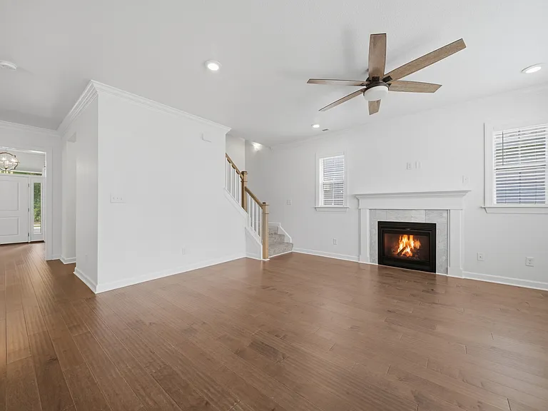 5049 Duxbury Rd — Photo 16