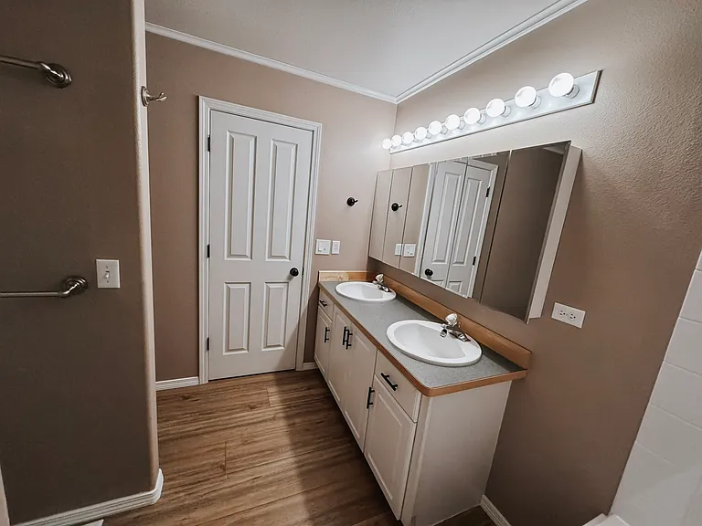 6725 Queens View Cir — Photo 20