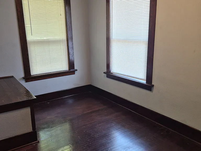 2119 E Providence Ave — Photo 5