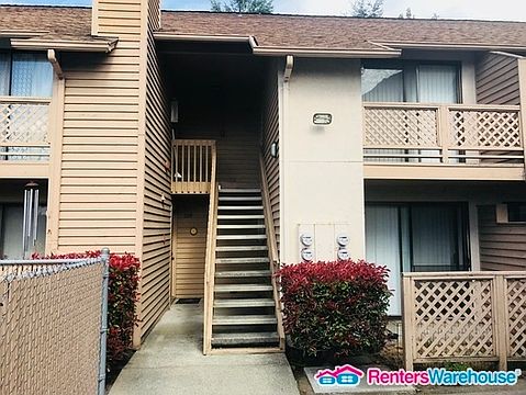 1st image of 12434 Ambaum Blvd SW #B210