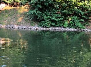 246 Clark Cove Rd, Statesville, NC 28677