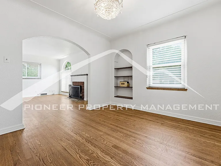 4717 W 31st Ave — Photo 5