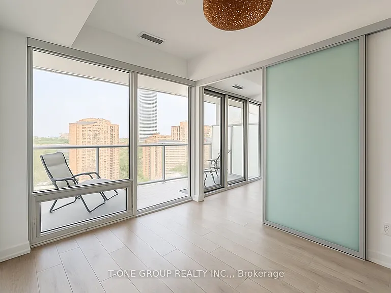 3 Gloucester St #2511 — Photo 7