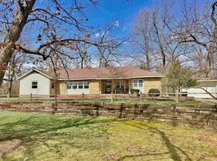 905 White Oak Dr, South Bend, IN 46617