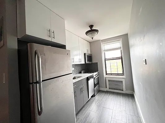 Rented by Premier One Realty LLC | media 15