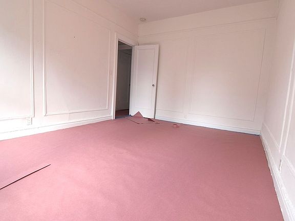 4th image of 835 W 176th St APT 4H
