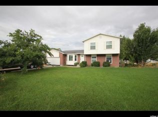 12068 S Hawes Cir, Riverton, UT 84065