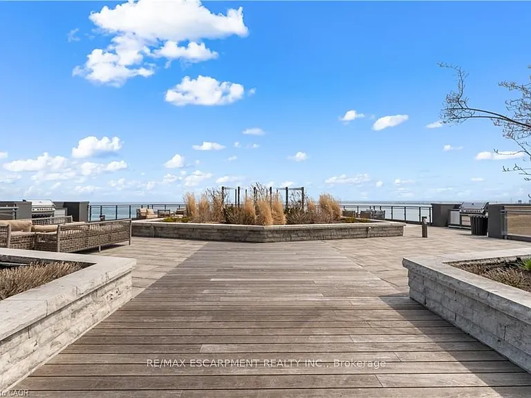 2060 Lakeshore Rd #205 — Photo 33
