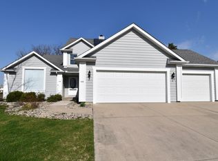 46 Prenzler Dr, Bloomington, IL