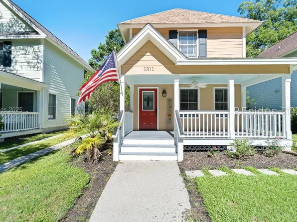 1311 Broad St, Beaufort, SC 29902