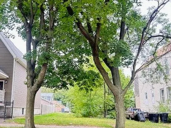 4250 S Wells St, Chicago, IL 60609