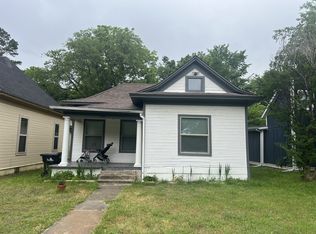 1006 W Chestnut St, Denison, TX 75020