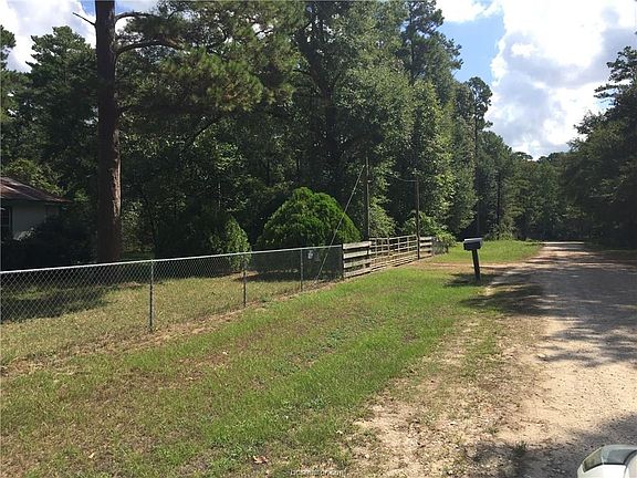 4th image of 11113 Woodside Dr