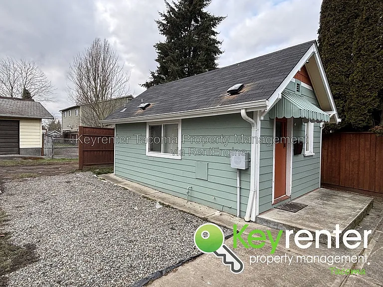 8434 Tacoma Ave S — Photo 7