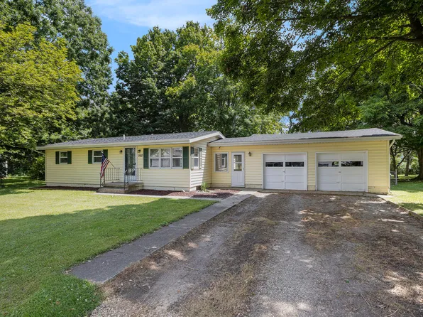 3407 Stolk Dr, Kalamazoo, MI 49004