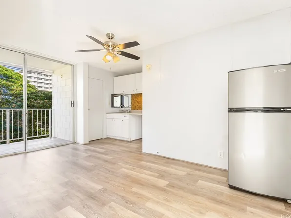 249 Kapili St APT 304, Honolulu, HI 96815