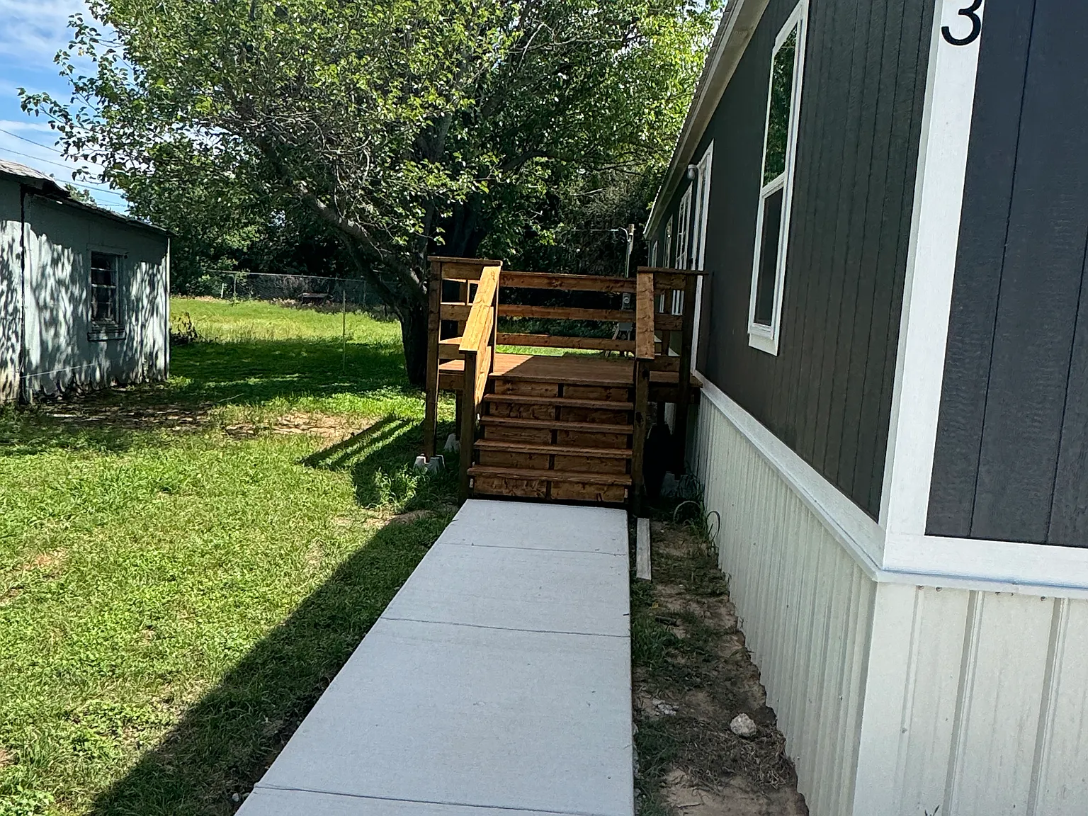 4 bed, 1440 sqft, $1,600 — Photo 2