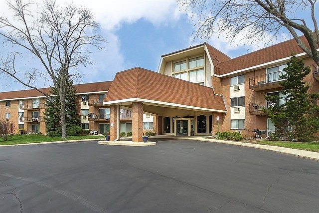 1st image of 1198 Royal Glen Dr APT 111
