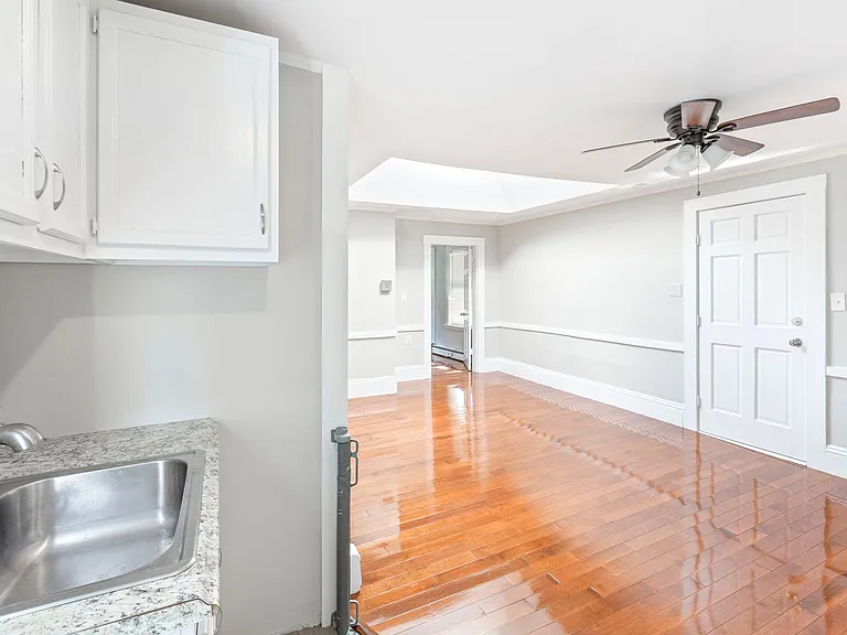248 Rantoul St — Photo 16