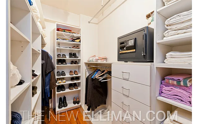 Sold by Douglas Elliman | media 19