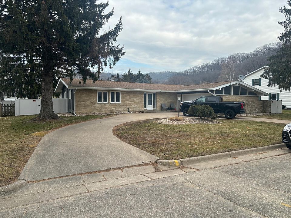Circle Driveway allows you to never have to back out onto the street