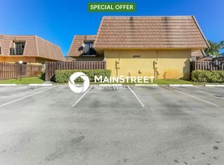 4200 Turnberry Cir, Lake Worth, FL 33467
