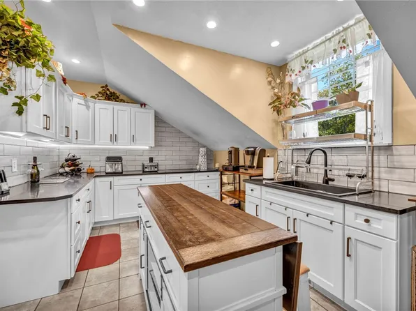 159 Murdocksville Rd, Clinton, PA 15026