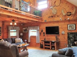 9 Farm Pond Rd, Oakham, MA 01068