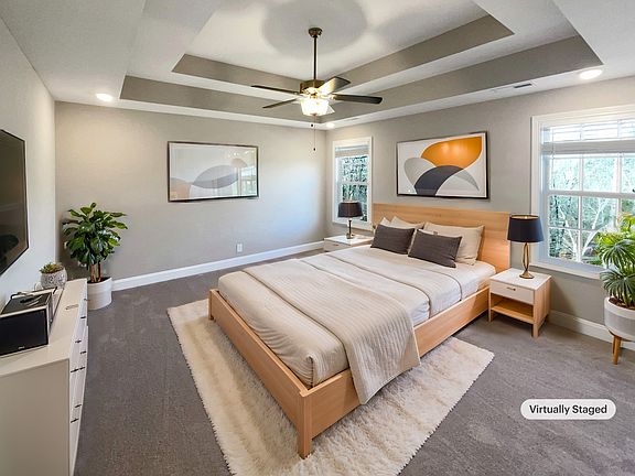 4th image of 223 Penelope Ln