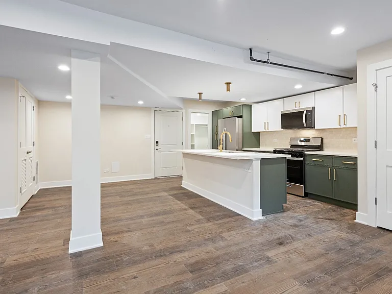 3227 W Belden Ave #G — Photo 6