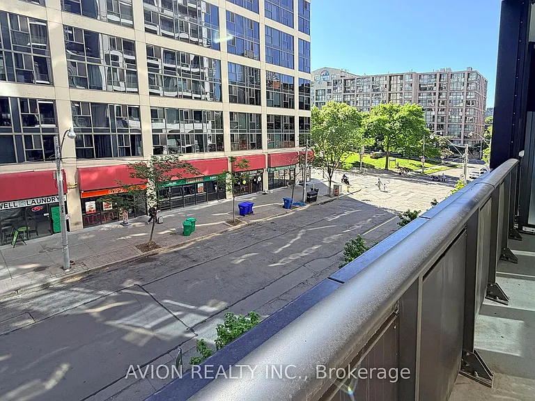 60 Princess St #205 — Photo 17