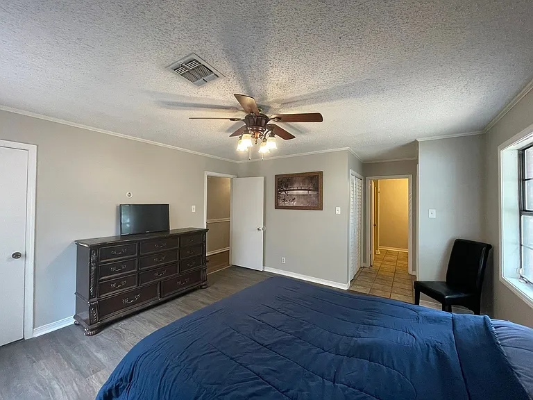 103 Comanche Cir — Photo 13