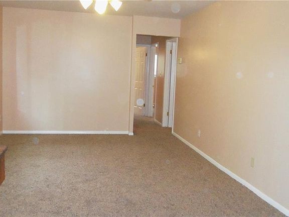2nd image of 7535 Primrose Dr