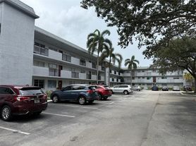 8405 NW 61st St, Fort Lauderdale, FL