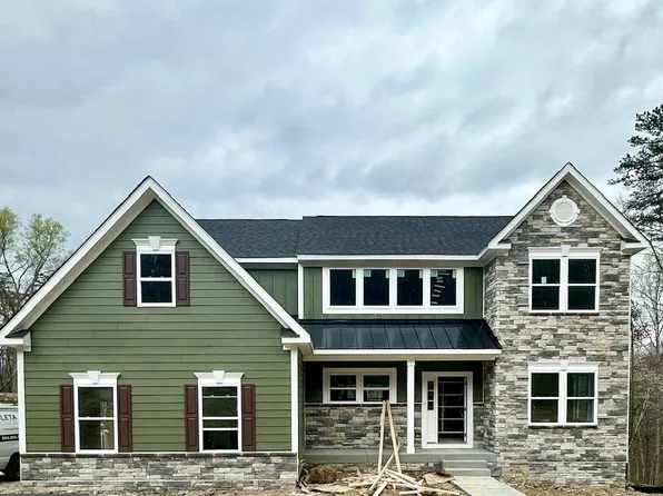 211 Whistlewood Ln, Winchester, VA 22601