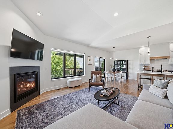5th image of 7910 S 66th St