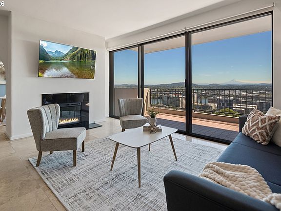 4th image of 2211 SW 1st Ave Unit 1503