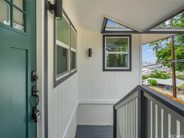 1607 Alencastre St, Honolulu, HI 96816