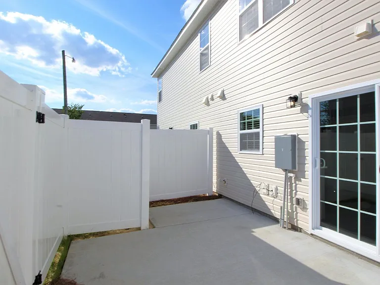 3329 Briarcliff Dr — Photo 4