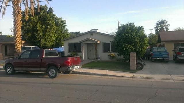1st image of 714 W 9th St
