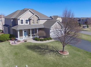 10437 Vera Cruz Dr N, Brooklyn Park, MN 55443