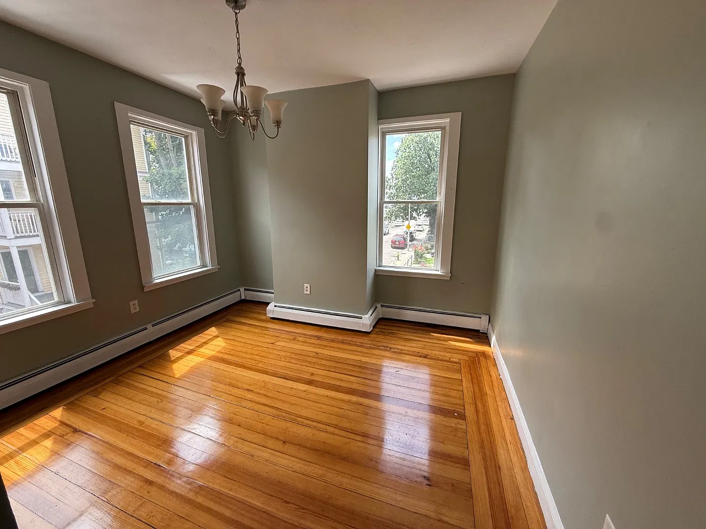 34 Leroy St - 34 Lery St, Apt 2 — Photo 4