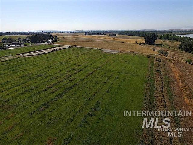 1st image of Tbd E Lake Ln Lot 4