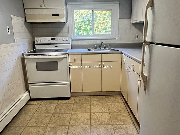 2nd image of 1749 Canton Ave #B