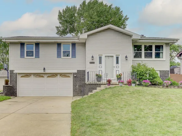 850 Tyler Ave, Dyer, IN 46311